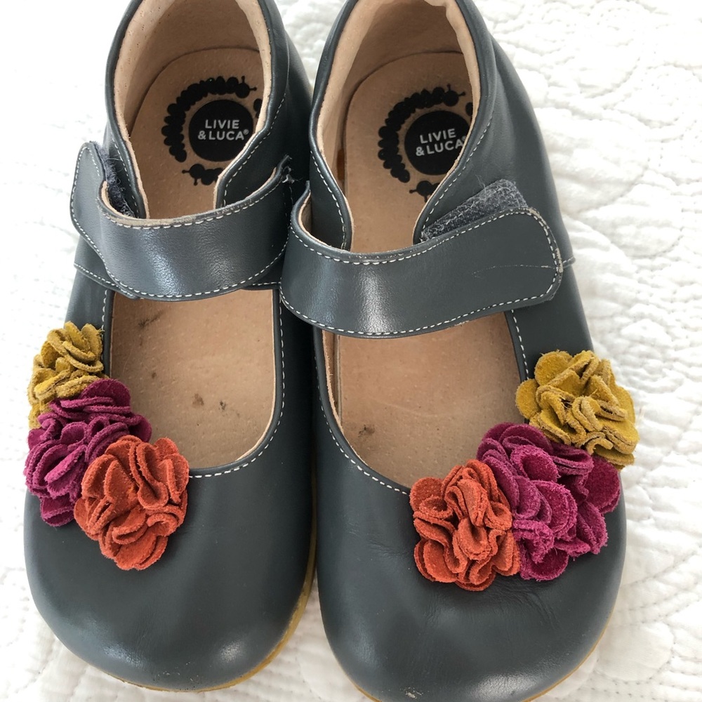 Livie & Luca gray leather Mary Janes sz. 12
